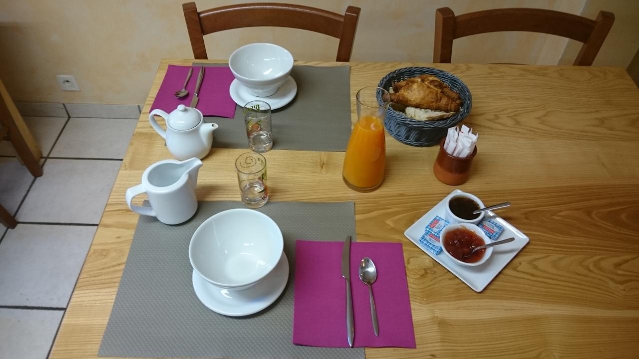 Chambres D'Hotes De L'Auberge L'Astrassadou Rézentières Eksteriør billede